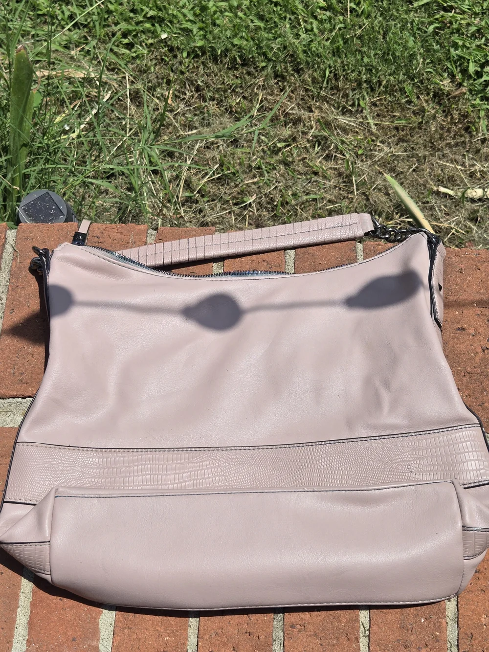 Simply Vera Wang Letta Contemporary Hobo Bag Handbag Purse - Prairie Pink - Used